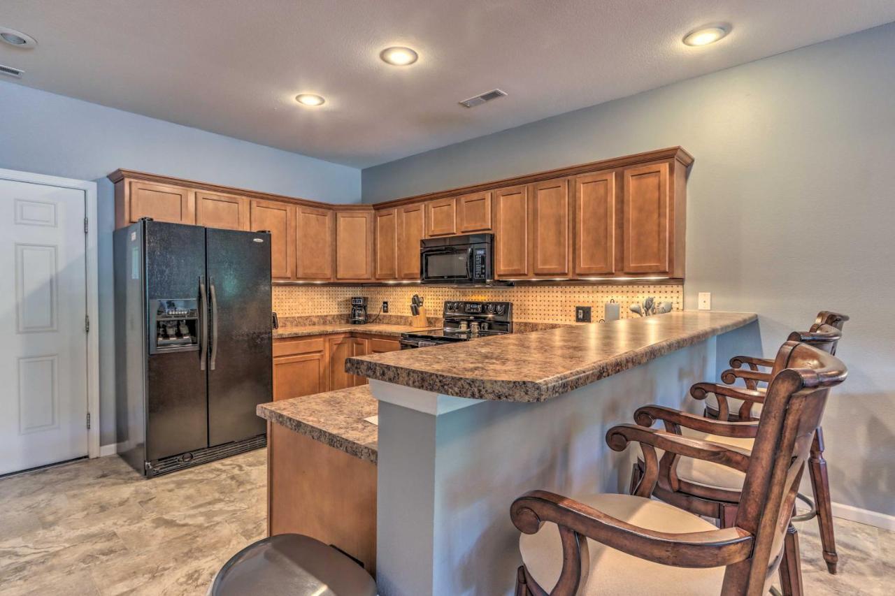 Idyllic Camdenton Condo With Community Pool And Lake! Ngoại thất bức ảnh